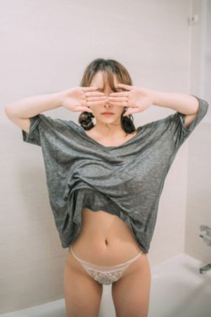 亚洲青涩一区_超清免费在线观看